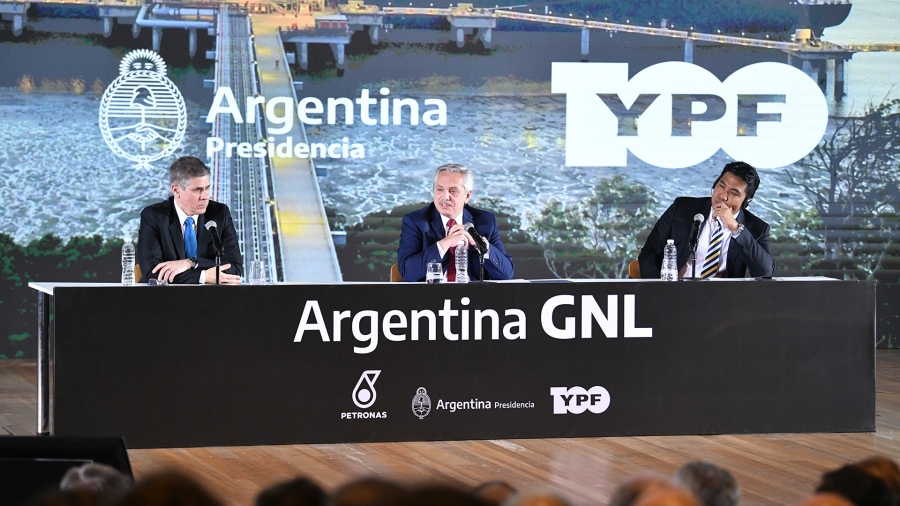 (((video))) YPF y Petronas acuerdan avanzar en desarrollo de GNL en Argentina con gas de Vaca Muerta